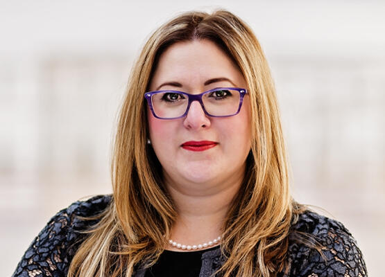 Dr. Luminita Enache