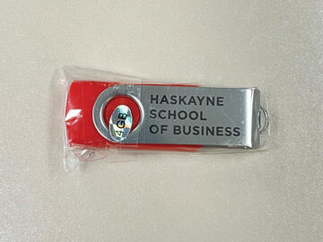 USB 4GB (Value $6.31)