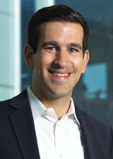 Dr. Ari Pandes